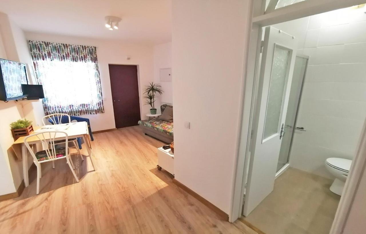A41 - Olive Tree Street 1 Bed Flat Apartment Lagos Bagian luar foto